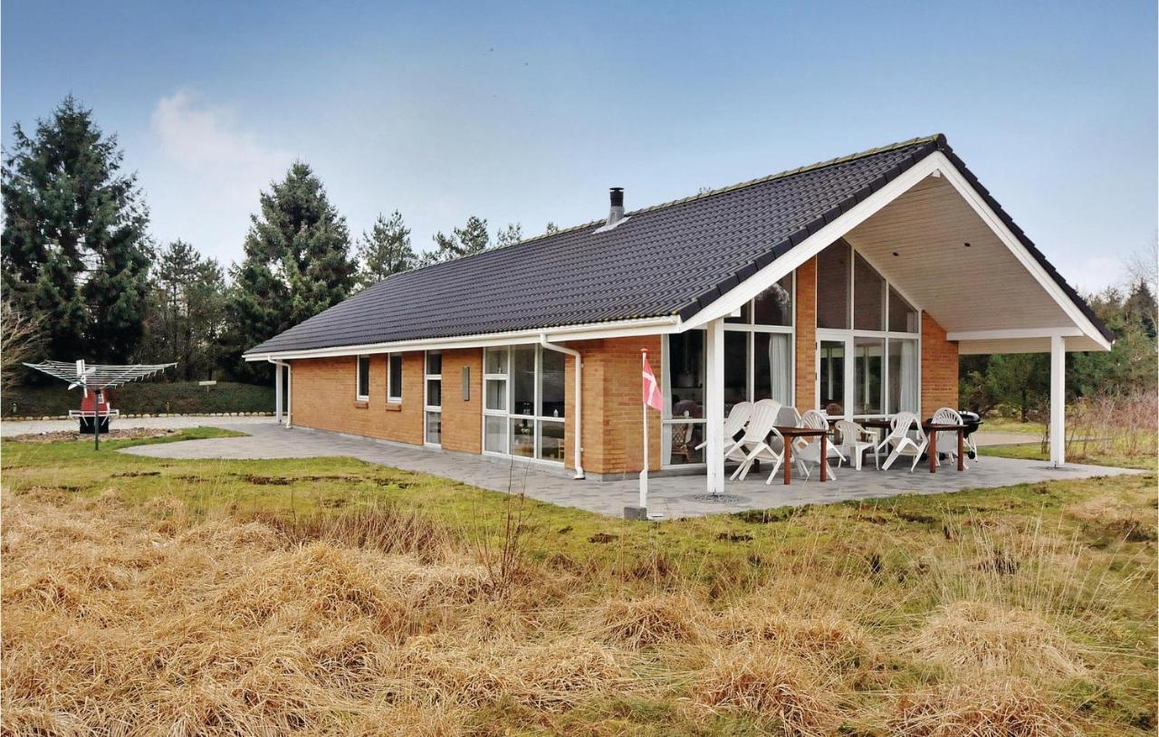 7 Bedroom Stunning Home In Herning Kolkaer Exterior photo