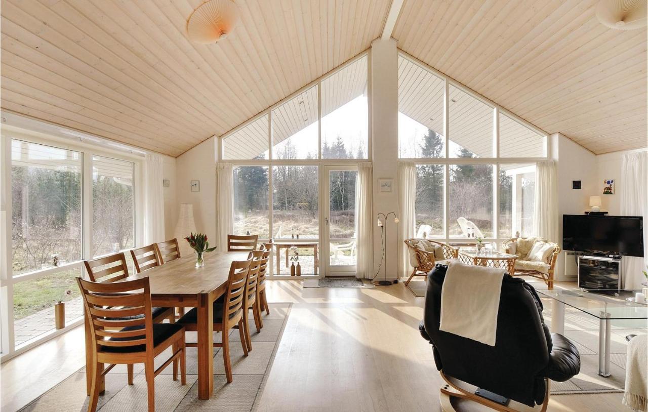7 Bedroom Stunning Home In Herning Kolkaer Exterior photo